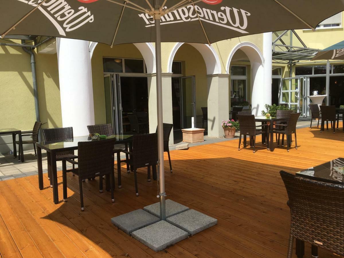 Warias Hotel & Restaurant Braunsbedra Exterior photo